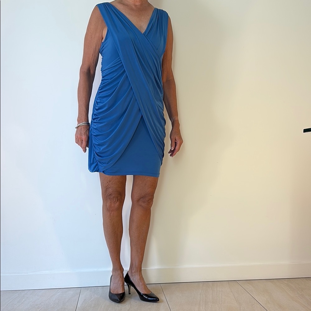 Elegant Blue Sleeveless Dress